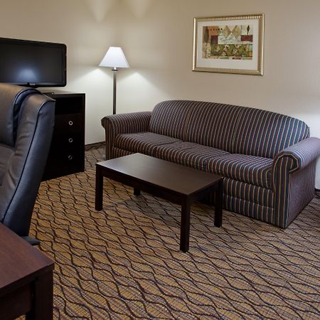 Holiday Inn Express & Suites Columbus East - Reynoldsburg By Ihg Quarto foto